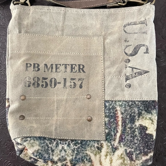 PB Meter canvas bag. - Picture 3 of 11